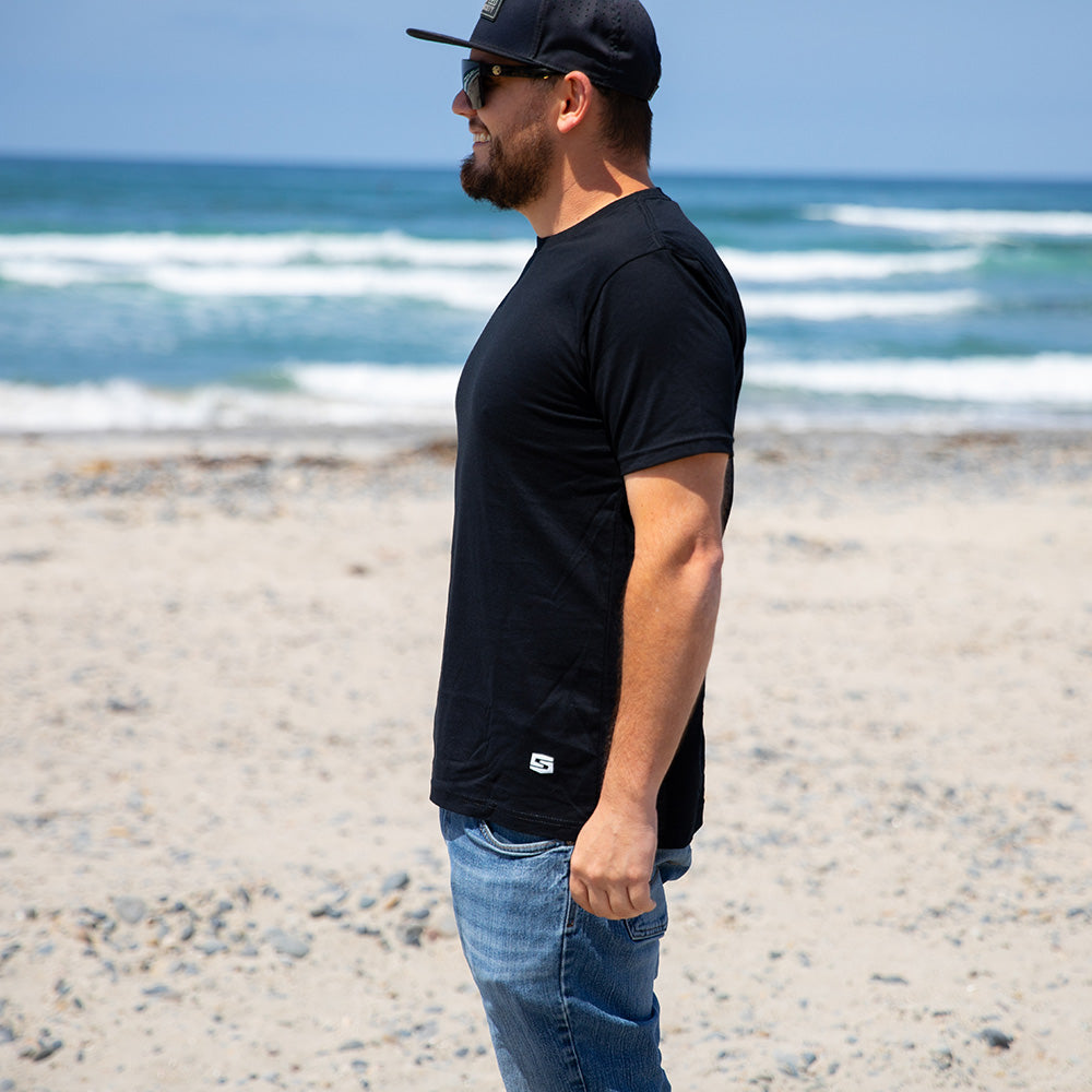 Speed Society basic tee, lifestyle photo